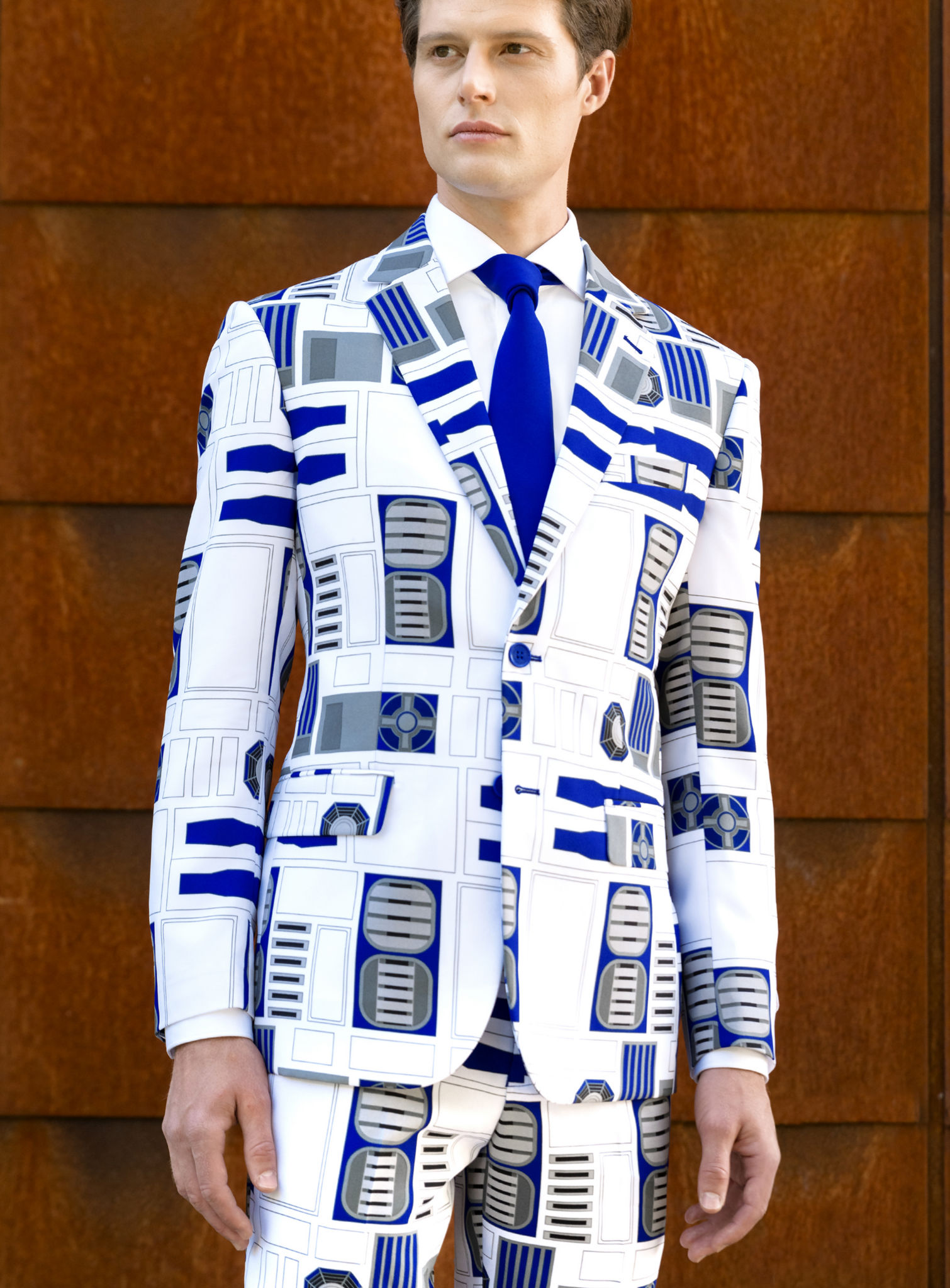 OppoSuits R2D2 Anzug