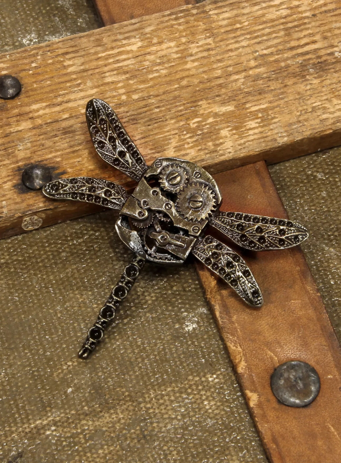 Steampunk Libellen Brosche