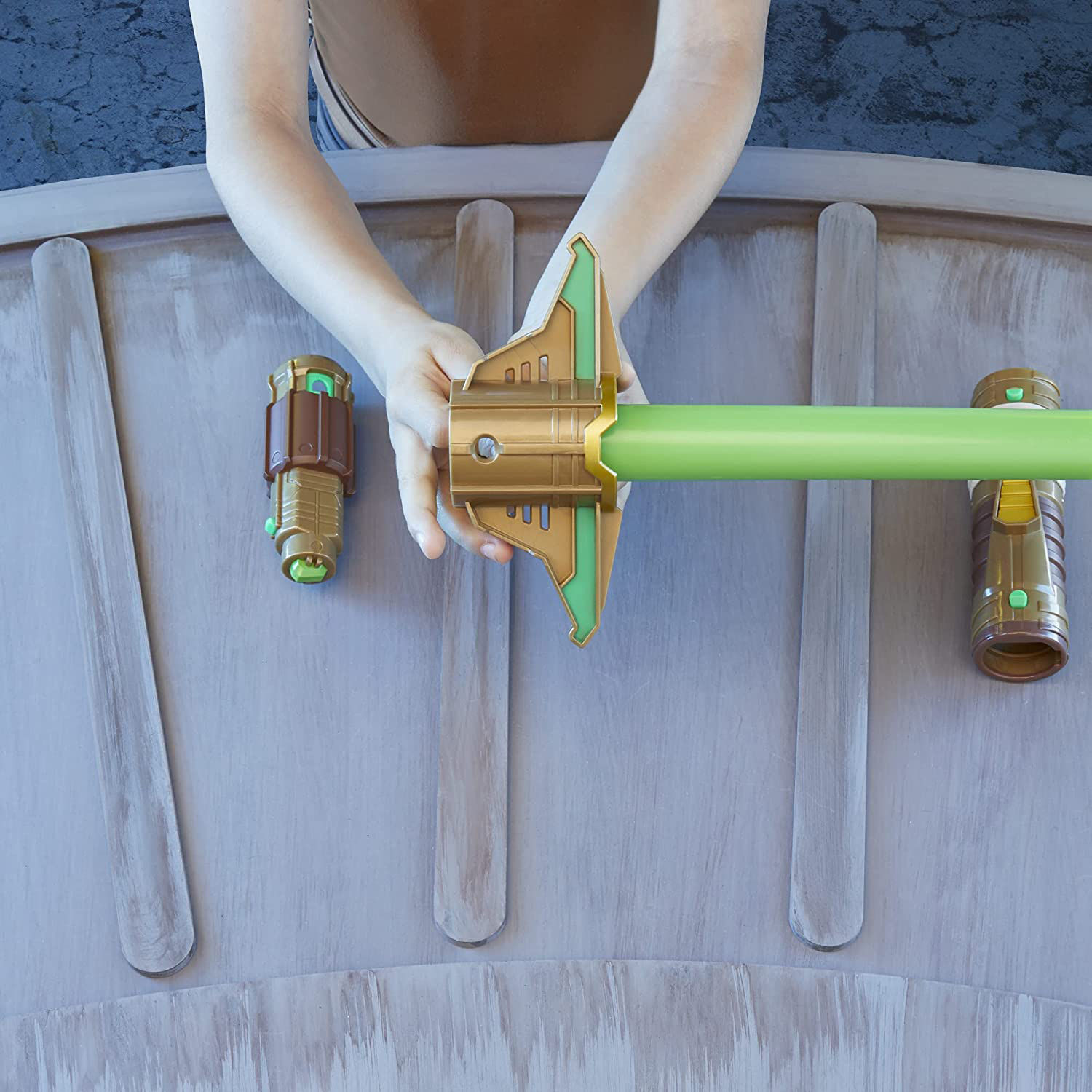 Star Wars Lightsaber Forge Yoda ausfahrbares grünes Lichtschwert