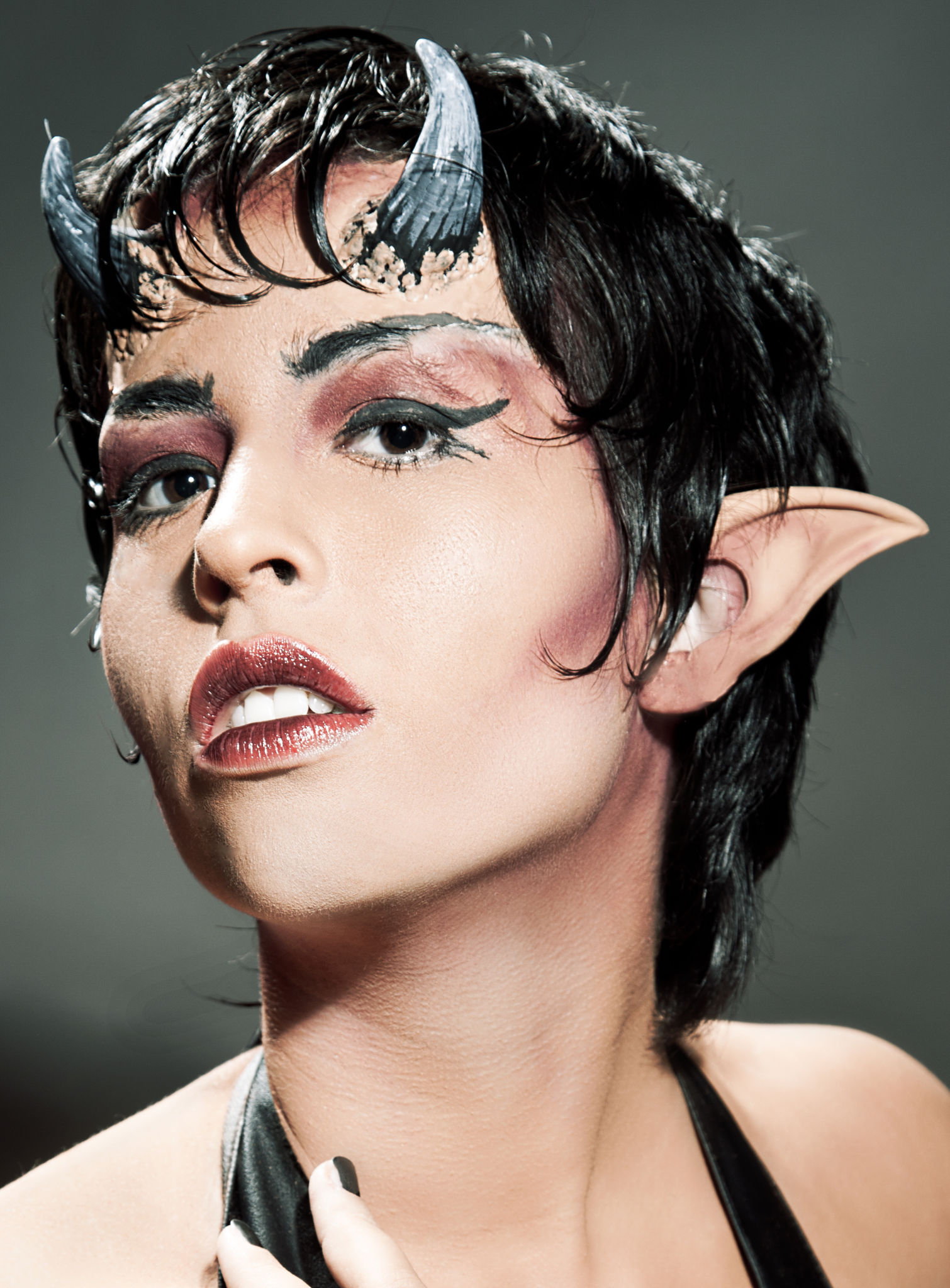 Latexhörner Dämon mit Mastix Hautkleber