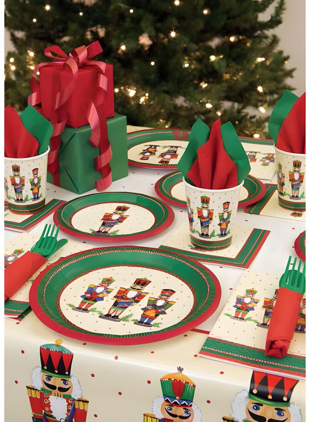 16 Weihnachtsservietten Nussknacker – 33 x 33 cm
