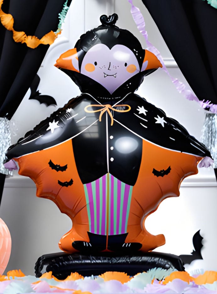 Kleiner Vampir – stehender Folienballon 64 x 81 cm