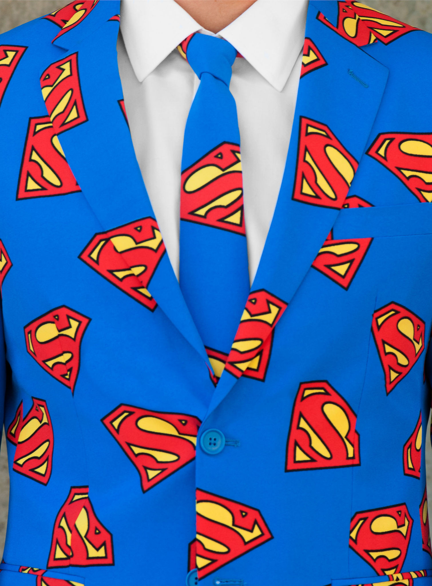 OppoSuits Superman Anzug