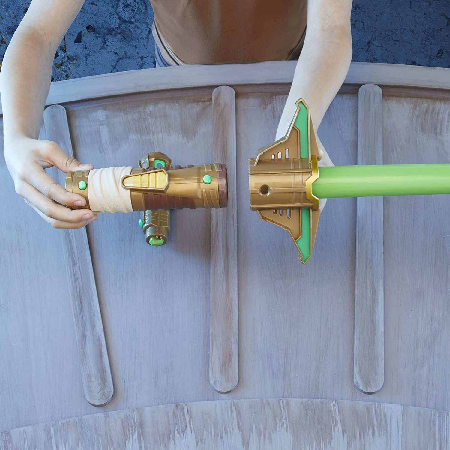 Star Wars Lightsaber Forge Yoda ausfahrbares grünes Lichtschwert