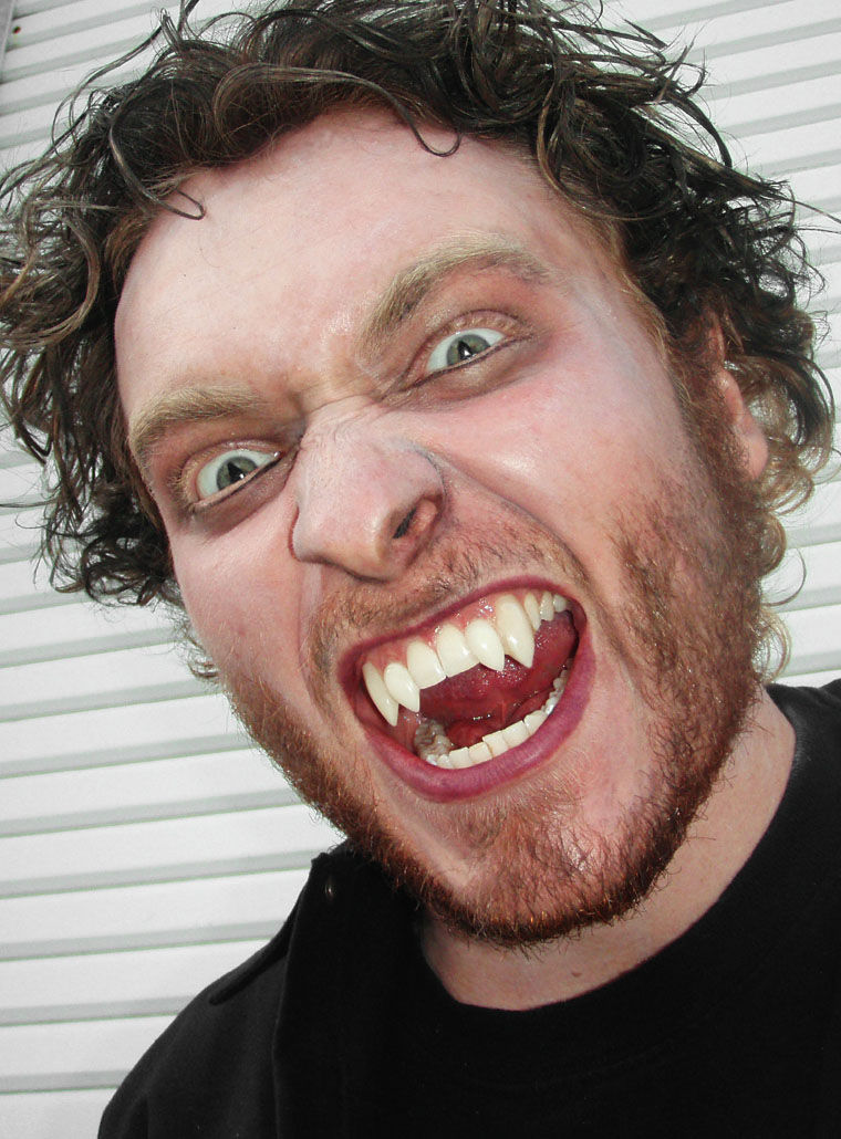 Werwolf Zähne (4 Stück)