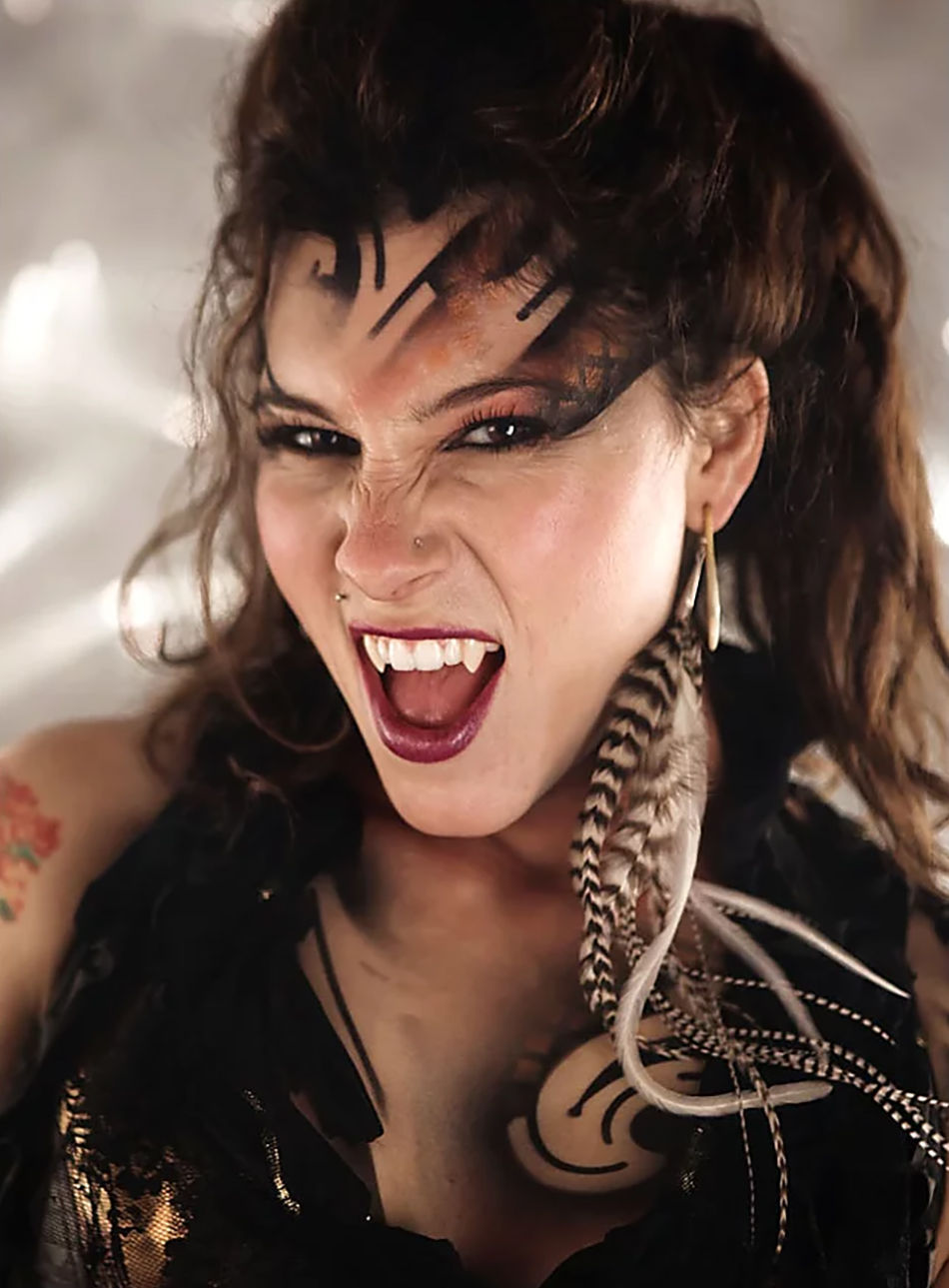 Vampirzähne kurz