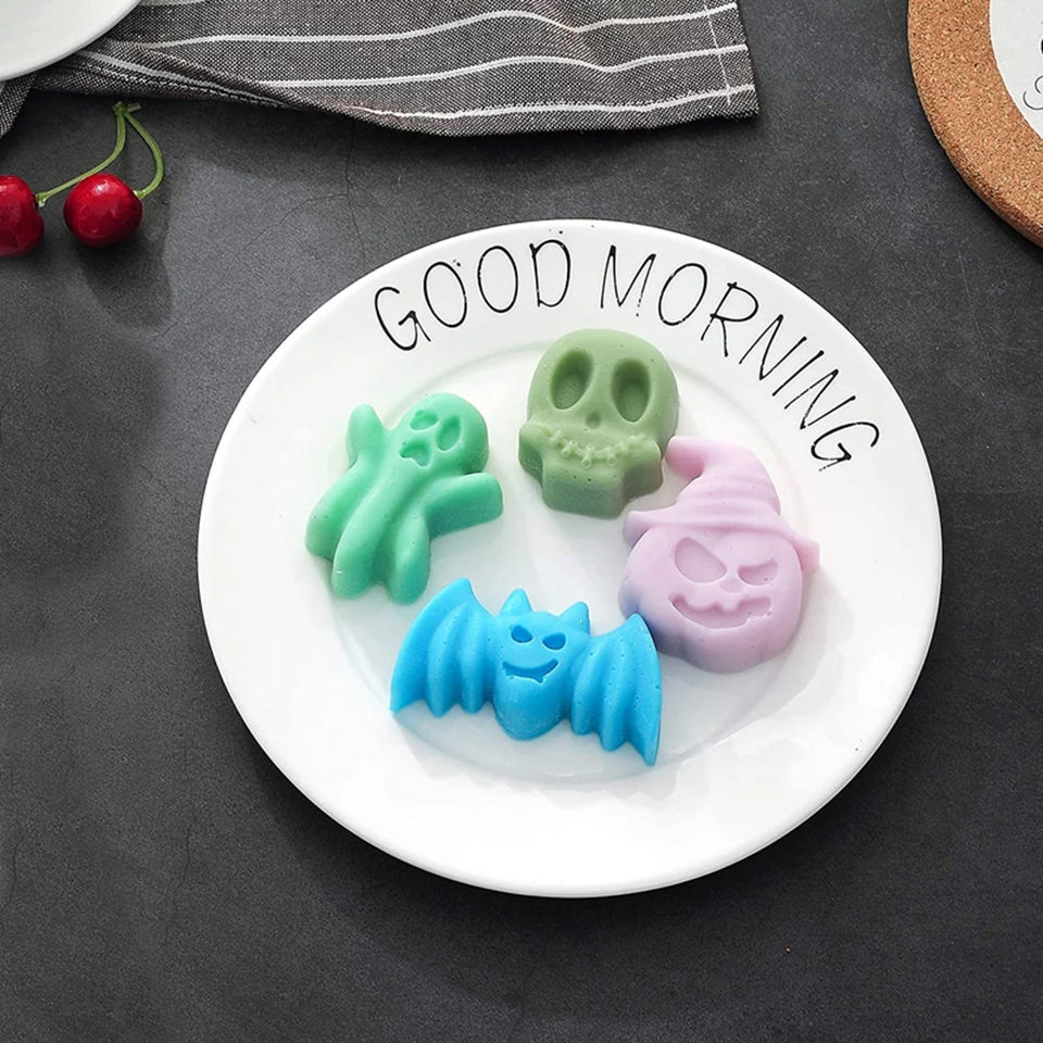 Halloween Kürbisse und Gestalten Silikonform für Kekse, zum Backen und Eiswürfel 6-fach